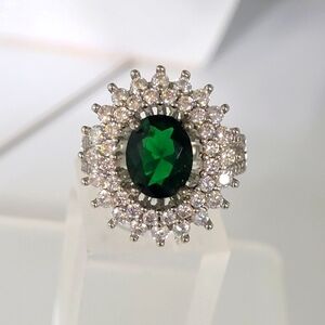 Sterling Silver Emerald Halo Cocktail Ring 💍 🥰 8